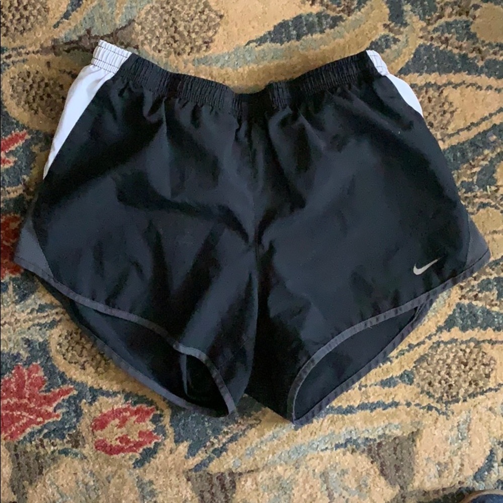 Nike Tempo Shorts 🏃‍♀️ GUC